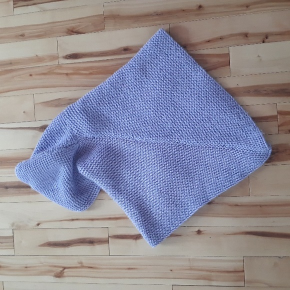 Size 4t 5t purple knit poncho - Picture 3 of 3